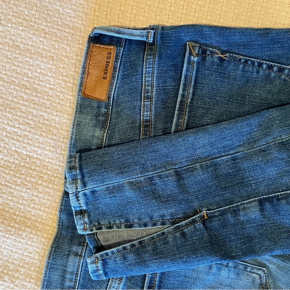 Express Legging Mid Rise Jeans - Size 2 R - Picture 3 of 4